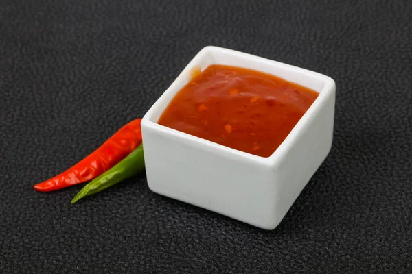 Sauce Chili Sucrée Épicée Dans Bol — Photo