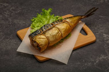 Tütsülenmiş lezzetli uskumru balığı.