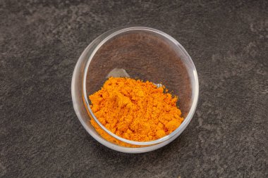 Tumerik - kâsede sokağa çıkma yasağı tozu