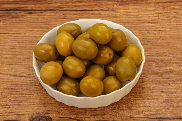 Green Pickled Olives Heap Bowl — Stock Photo, Image