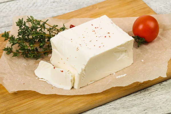 Traditionele Feta Kaas Geserveerd Tijm — Stockfoto