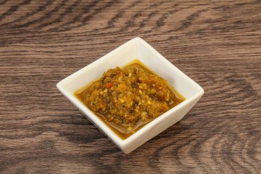 Kasede biberli yeşil baharatlı sos.