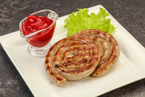 Gegrilltes Rundes Schweinefleisch Leckere Würstchen Mit Sauce — Stockfoto