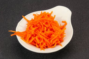 Baharatlı Kore havucu kasede