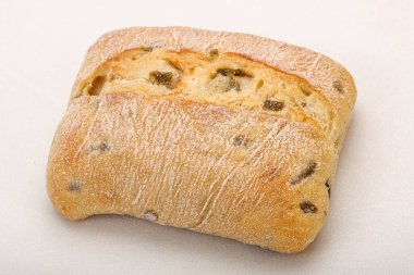 İtalyan ciabatta ekmeği ve zeytinyağı.