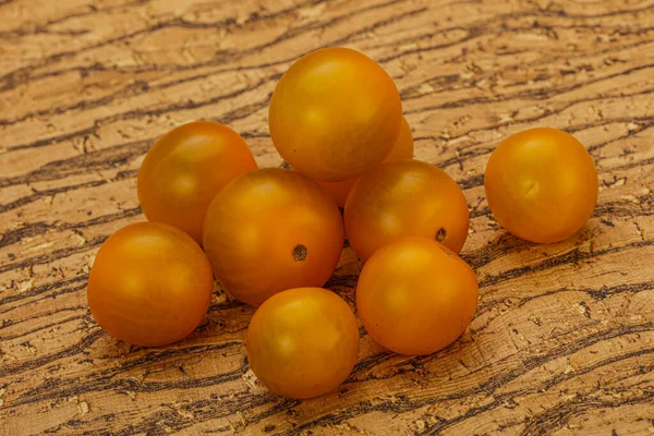 Fresh Yellow Tasty Cherry Tomato Heap — Stock Photo, Image