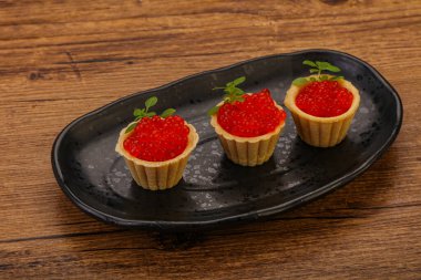 Apetizer - kırmızı havyarlı tart