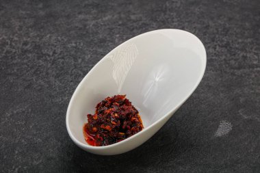 Vietnam usulü kızarmış biber soslu ve yağlı.