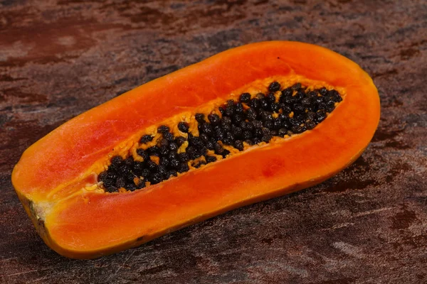 Leckere Delikate Reife Früchte Papaya Scheiben Geschnitten — Stockfoto