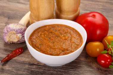 Meşhur İspanyol soğuk domates çorbası.