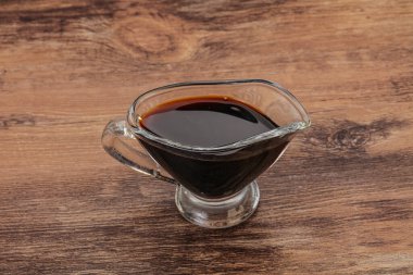 Asya mutfağı. Kasede soya sosu.