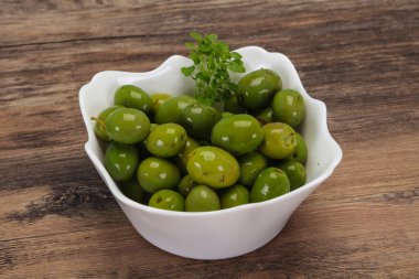 Salamura edilmiş yeşil Campo Kavanozda gerçek zeytin