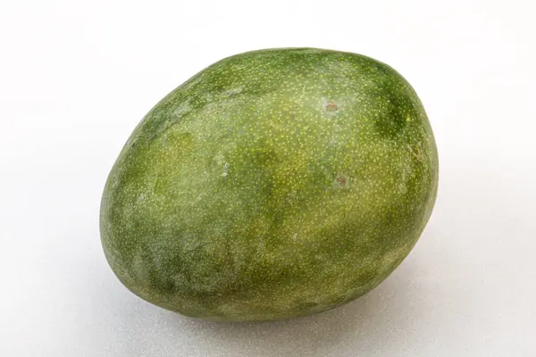 トロピカルフルーツ 緑甘いおいしいマンゴー — ストック写真