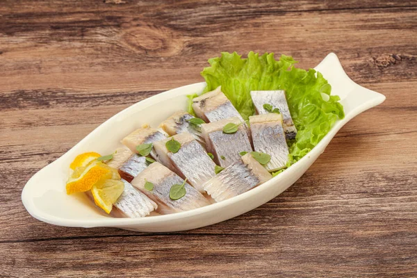 Filete Arenque Marinado Con Limón Rodajas — Foto de Stock