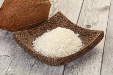 Hindistan cevizi parçalanmış, fındıklı, ahşap kaplama.