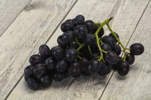 Fresh Ripe Sweet Red Grape Branch — Stock Photo, Image