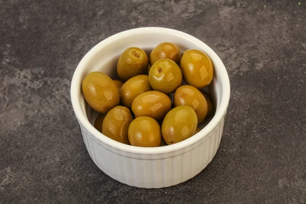 Olive Sottaceto Verde Mucchio Nella Ciotola — Foto Stock