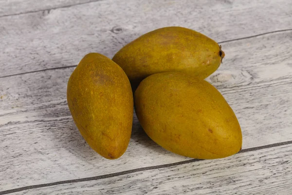 Exotische Tropische Früchte Sapodilla Teller — Stockfoto