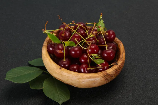 Sweet Ripe Cherry Heap Leaves — Stock Photo, Image