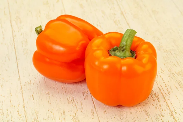 Dois Pimentão Sino Saboroso Doce Laranja — Fotografia de Stock