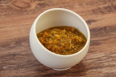 Kasede biberli yeşil baharatlı sos.