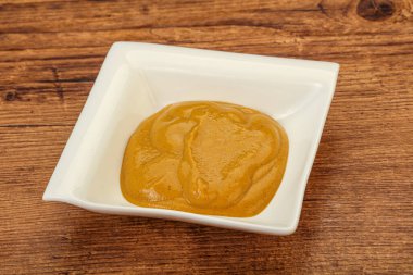 Kasede baharatlı hardal sosu