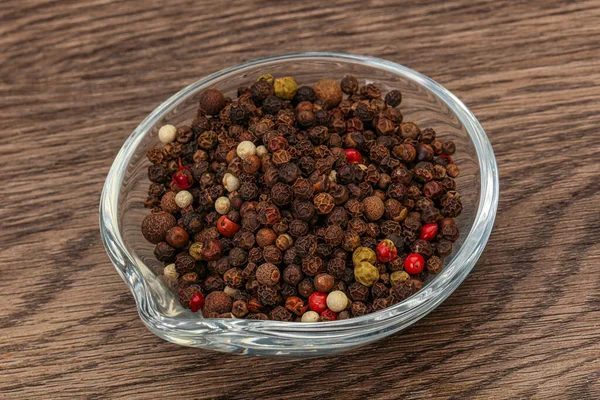 Různé Peppercorn Hromada Misce — Stock fotografie