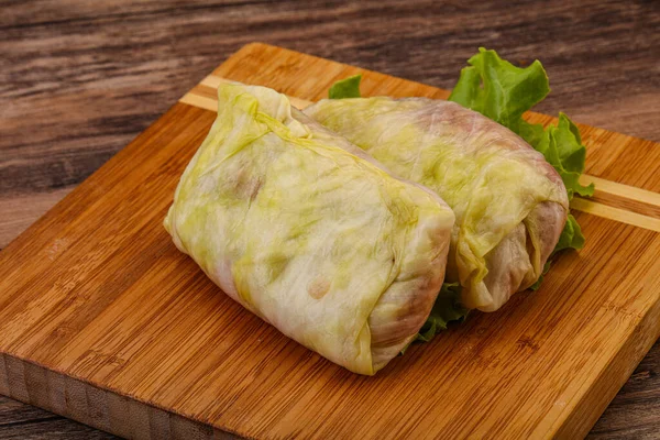 Zelfgemaakte Rauwe Gevulde Kool Met Vlees Koken — Stockfoto