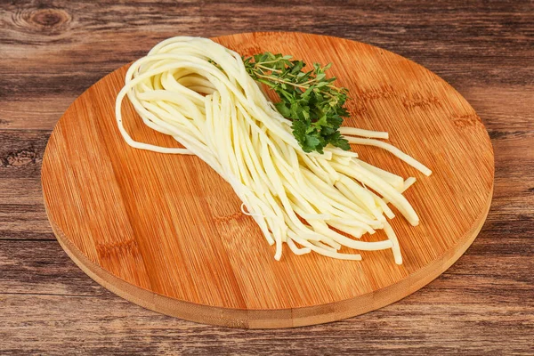 Tschetschenen Spaghetti Käse Snack Über Bord — Stockfoto