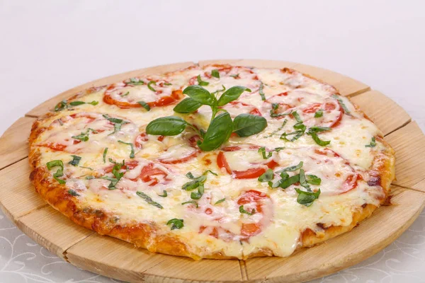 Pizza Margaretha Com Tomate Queijo — Fotografia de Stock