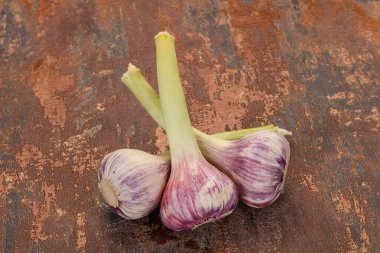 Taze aromalı sarımsak yığını