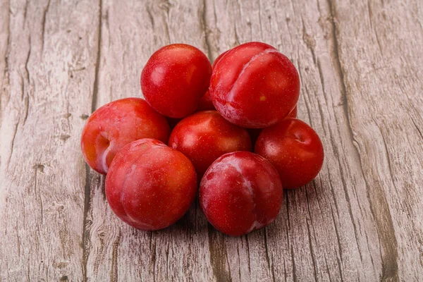 Mûr Doux Savoureux Tas Prunes Rouges — Photo