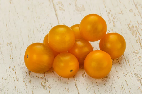 Fresh Yellow Tasty Cherry Tomato Heap — Stock Photo, Image