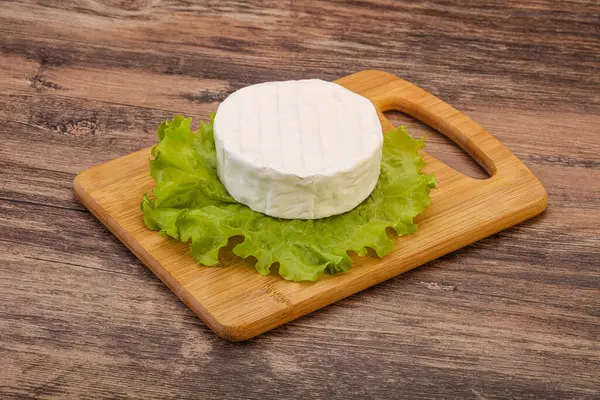 Delicous Tradidional Brie Soft Cheese — Stock Photo, Image