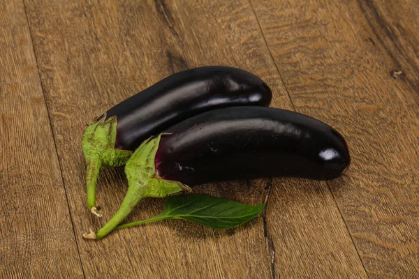 Few Ripe Tasty Eggplant Wooden Background — Stock Photo, Image