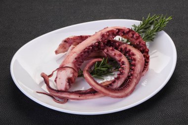 Biberiyeli lezzetli ahtapot dokunaçları