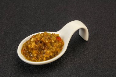 Kasede biberli yeşil baharatlı sos.