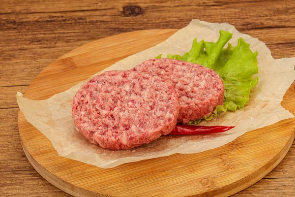 Surowy Kotlet Wołowy Burgerów — Zdjęcie stockowe