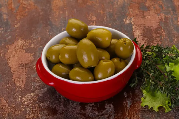 Grandi Olive Verdi Nella Ciotola — Foto Stock