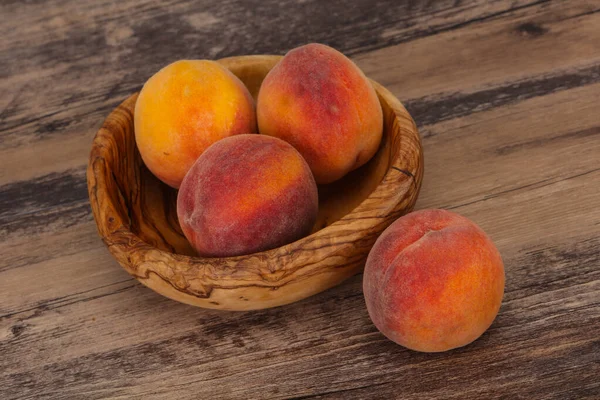 Ripe Peach Heap Wooden Basket — Stock Photo, Image