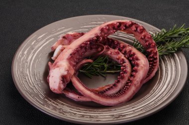 Biberiyeli lezzetli ahtapot dokunaçları