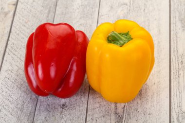 Kırmızı ve Sarı Bulgar Çan biberi