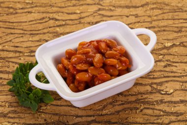 Kasede domates soslu fırında böbrek.