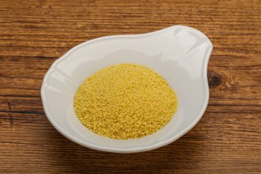 Yemek pişirmek için klozette çiğ öksürük yığını