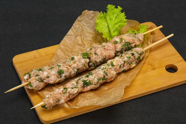 Brocheta Cerdo Cruda Kebab Listo Para Parrilla —  Fotos de Stock