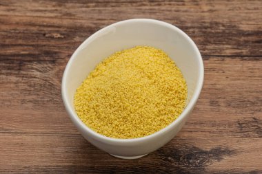 Yemek pişirmek için klozette çiğ öksürük yığını