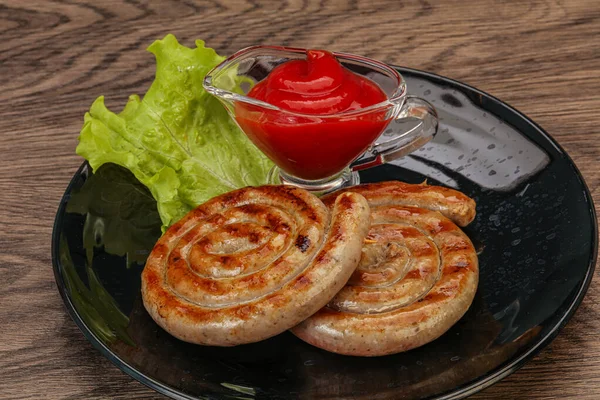 Gegrilltes Rundes Schweinefleisch Leckere Würstchen Mit Sauce — Stockfoto