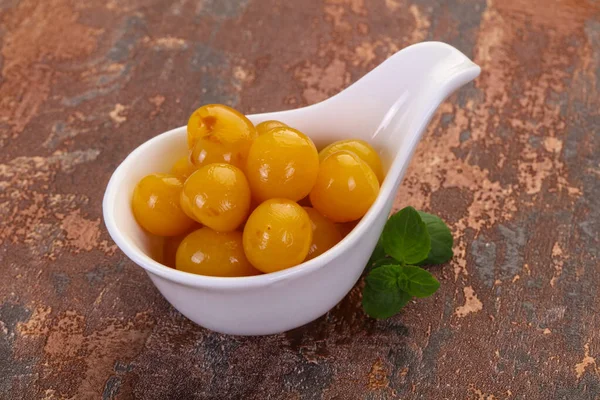 Sobremesa Cereja Madura Amarela Tigela — Fotografia de Stock