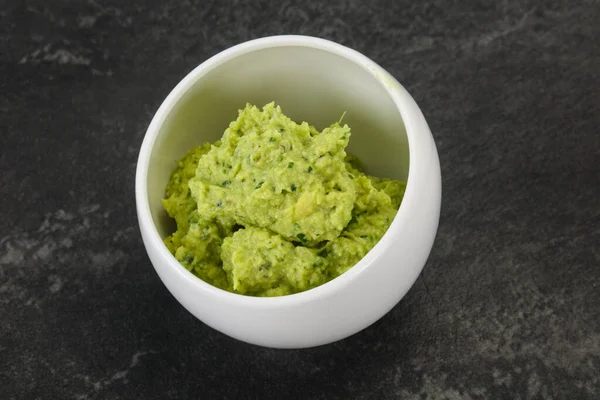 Saus Guacamole Alpukat Pedas Dengan Cabai — Stok Foto