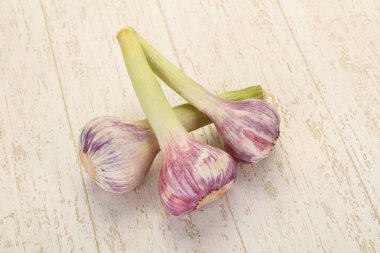 Taze aromalı sarımsak yığını